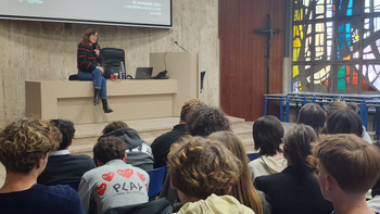 Echange-avec-les-élèves-du-lycée-Notre-dame-de-la-paix